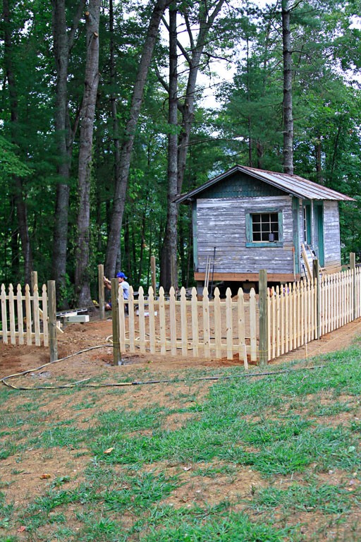 how to build a picket fence on a hill