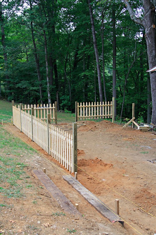 How to Build a Custom Picket Fence - DIY