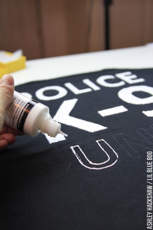 Filling in letters on Fabric with Puffy Paint