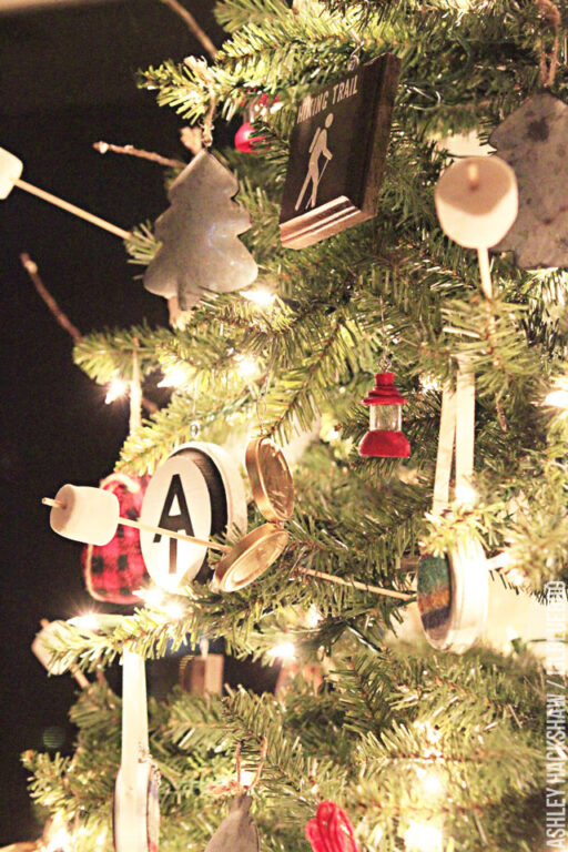 Mountain-Inspired Christmas Decorating Ideas