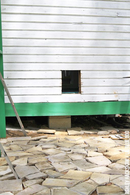 how big to make chicken coop door