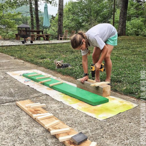 How to build a chicken coop ramp - chicken ramp angle and spacing 