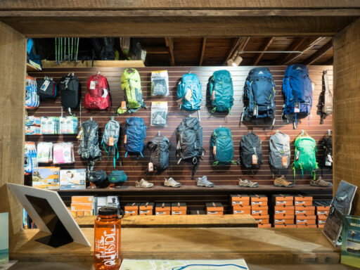 Outfitter Bryson City - Outdoor Retail Smoky Mountains Nantahala Tuckasegee 