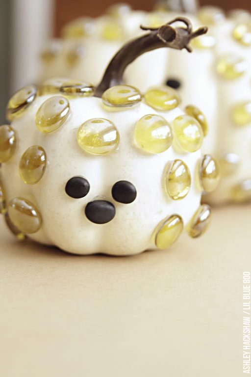 Tiny pumpkin decorating ideas