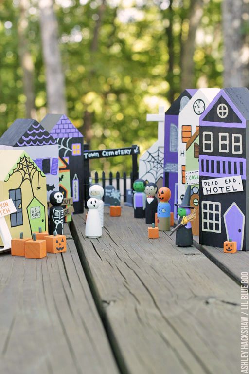 halloween village Michaels - DIY spooky village