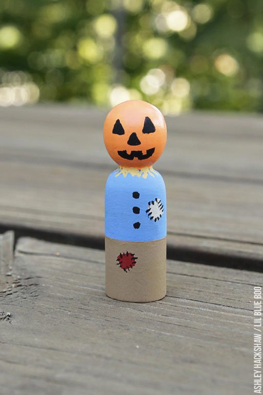 How to paint a scarecrow pumpkin peg doll - peg doll tutorial