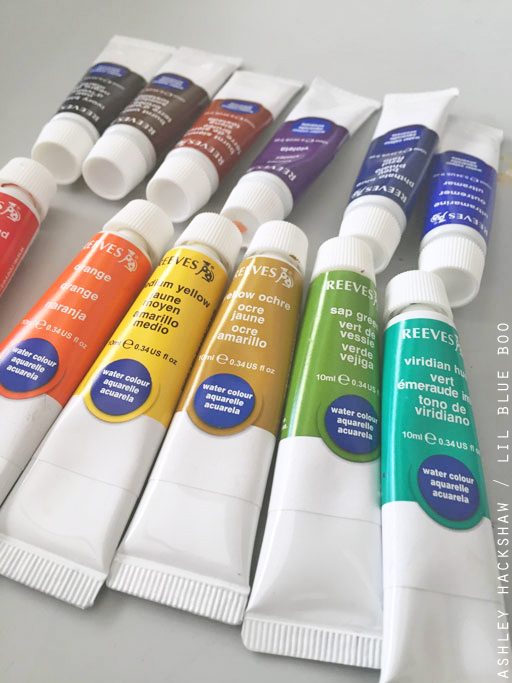 Liquid watercolor paints for dry paint palette