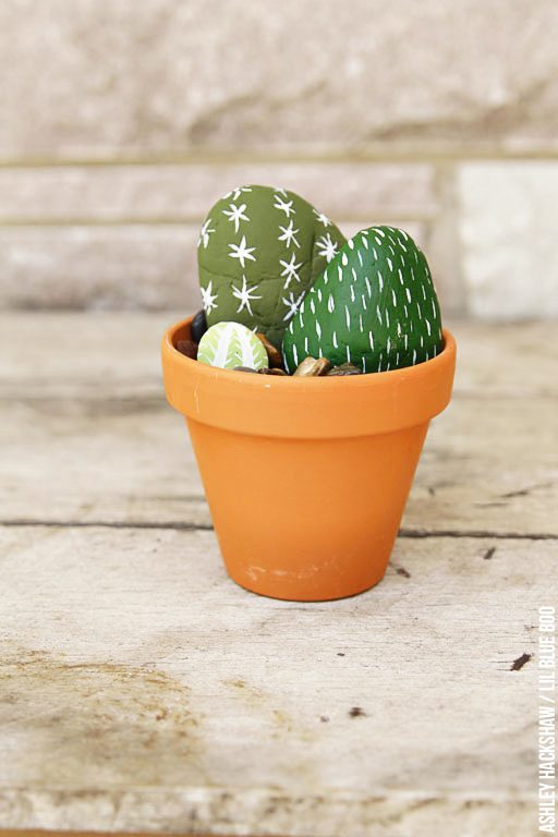 Easy table centerpiece - cactus rocks diy