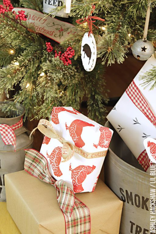 Handmade Wrapping Paper Ideas - chicken themed