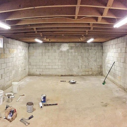 Art studio before - Basement renovation to art studio