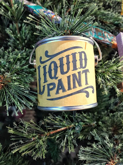DIY Vintage-inspired mini paint can ornaments - free printable labels to make your own Christmas ornaments 