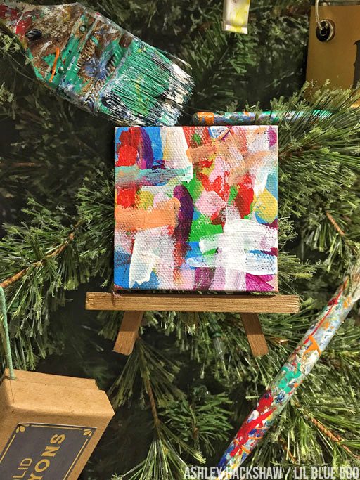 DIy Christmas ornaments - Tiny paintings on easels