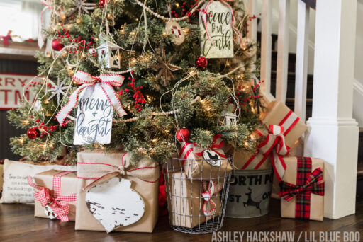 Farmhouse Christmas Tree ideas 2018 - Rustic Decor