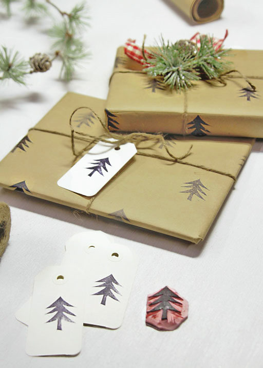 Wrap it Up #7: Kraft paper and stamp gift wrap - C.R.A.F.T.